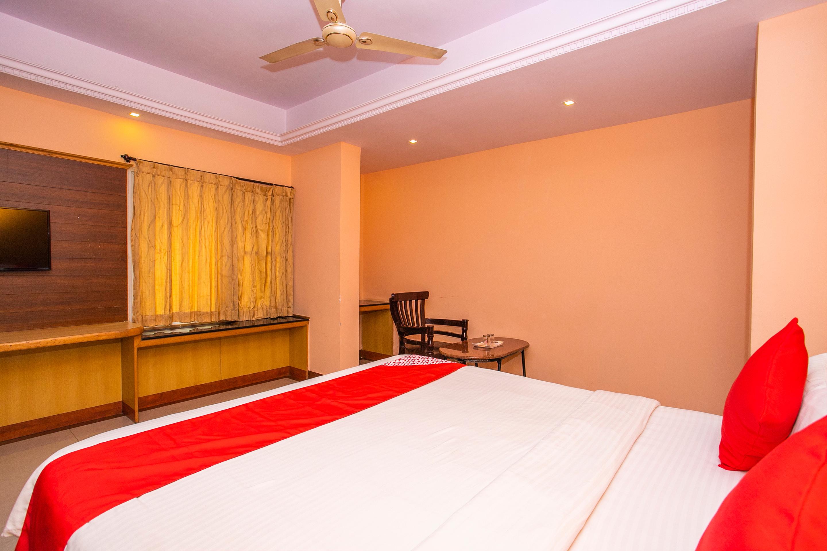 Oyo 331 Hotel Skanda Shelters Bangalore Buitenkant foto