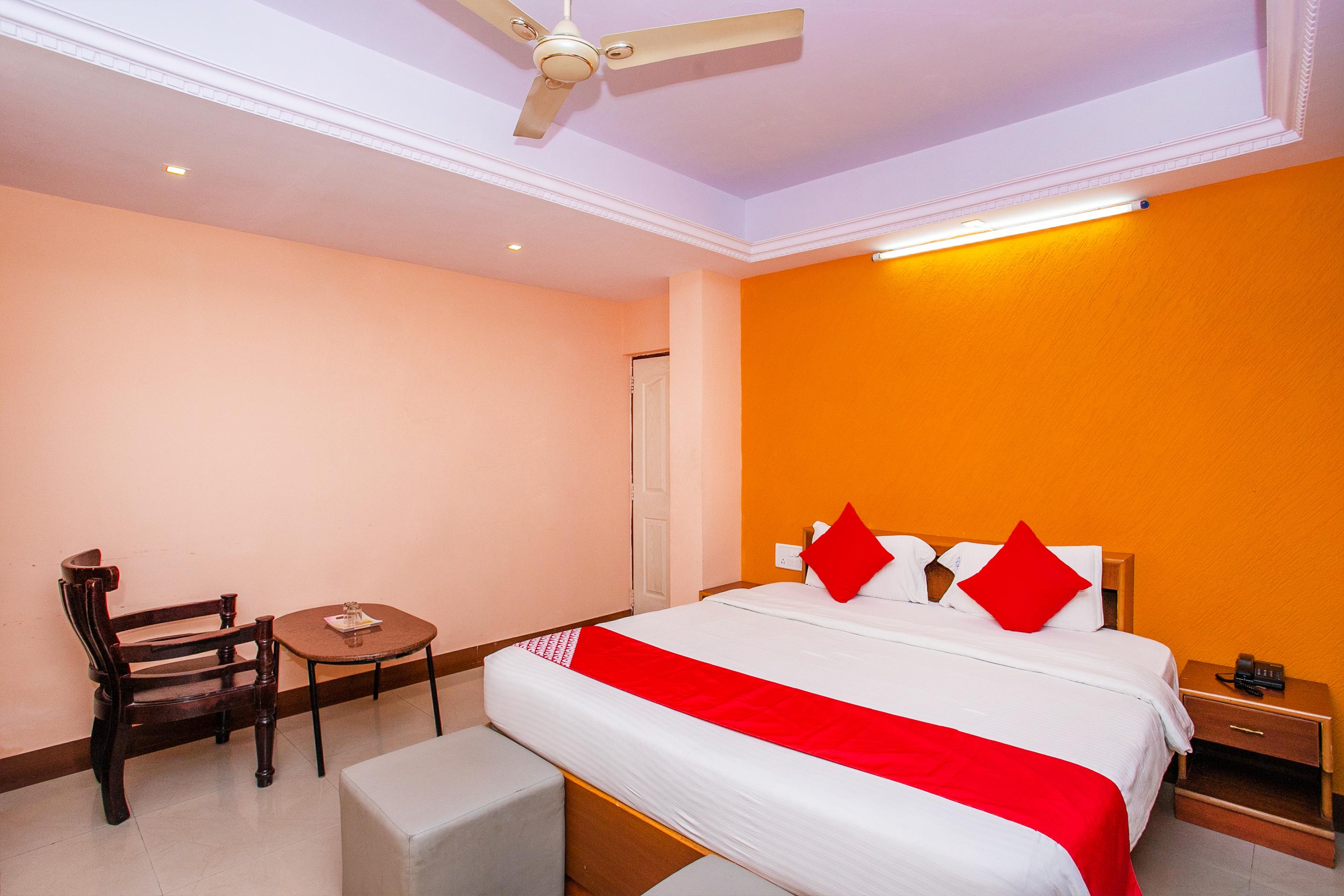 Oyo 331 Hotel Skanda Shelters Bangalore Buitenkant foto