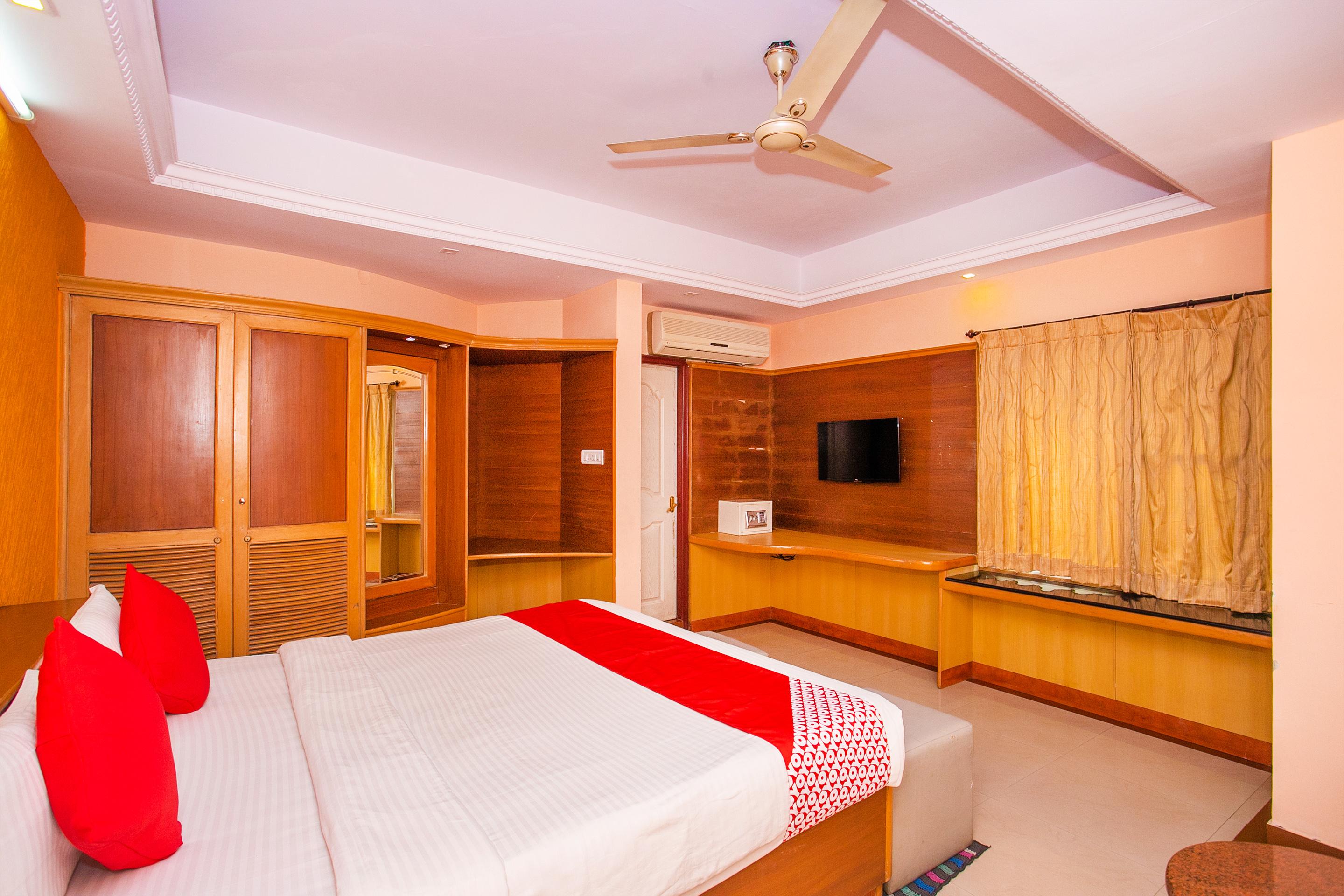 Oyo 331 Hotel Skanda Shelters Bangalore Buitenkant foto