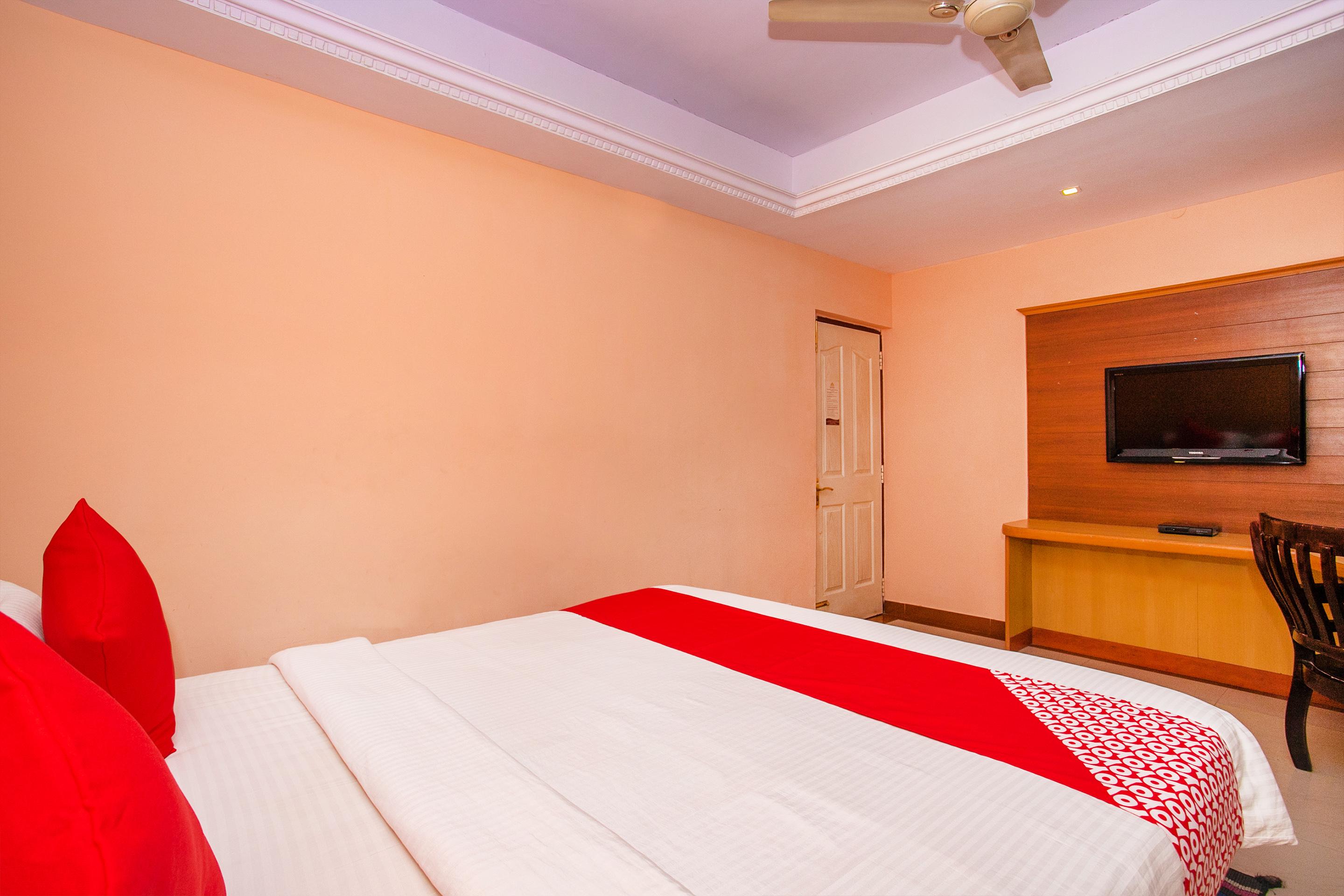 Oyo 331 Hotel Skanda Shelters Bangalore Buitenkant foto
