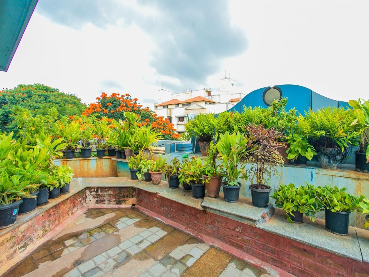 Oyo 331 Hotel Skanda Shelters Bangalore Buitenkant foto